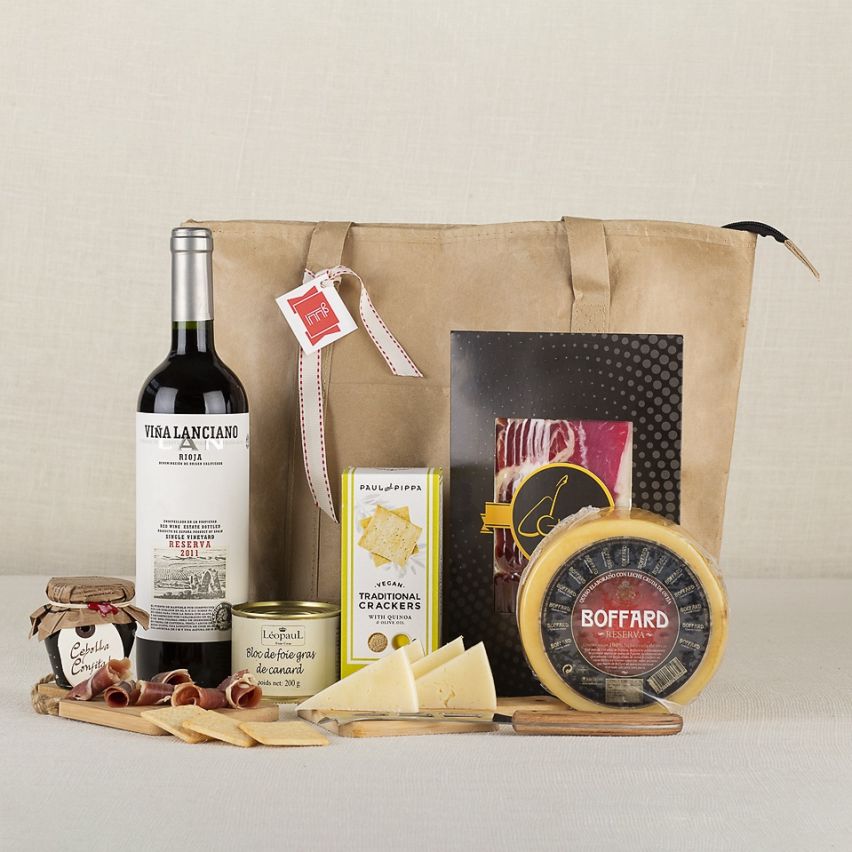 Bolsa Térmica con Viña Lanciano Reserva y Embutidos