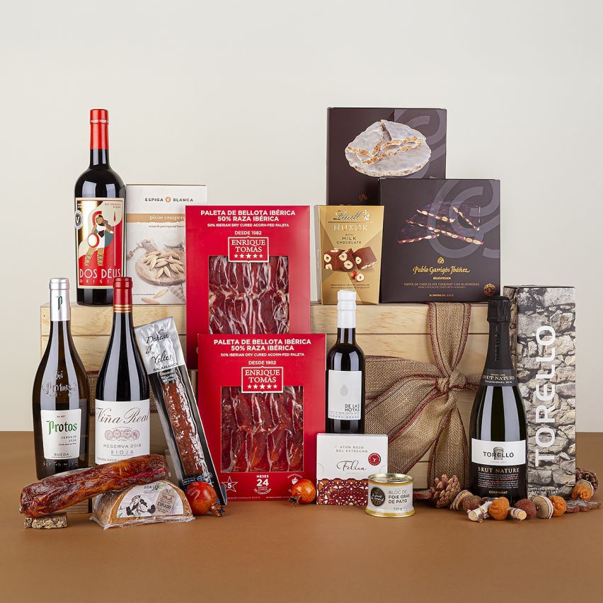 Caja Navidad Gourmet Embutidos y Dulces Selectos