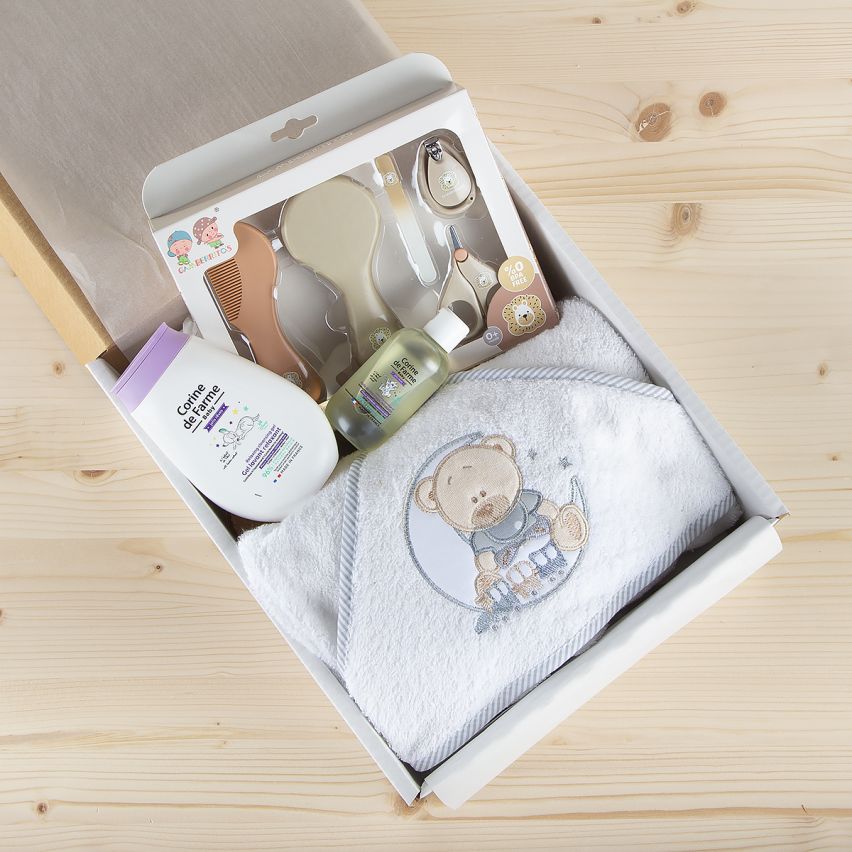 Canastilla bebé recién nacido - Hora del baño