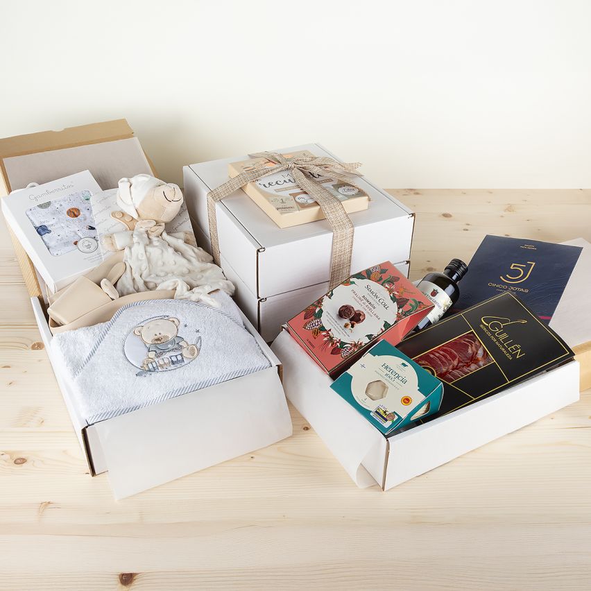 Canastilla de nacimiento completa - Regalo para la mamá y el bebé
