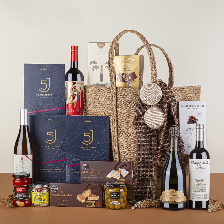 Cesta de Navidad Gourmet con Loncheado Cinco Jotas y Selección de Vinos