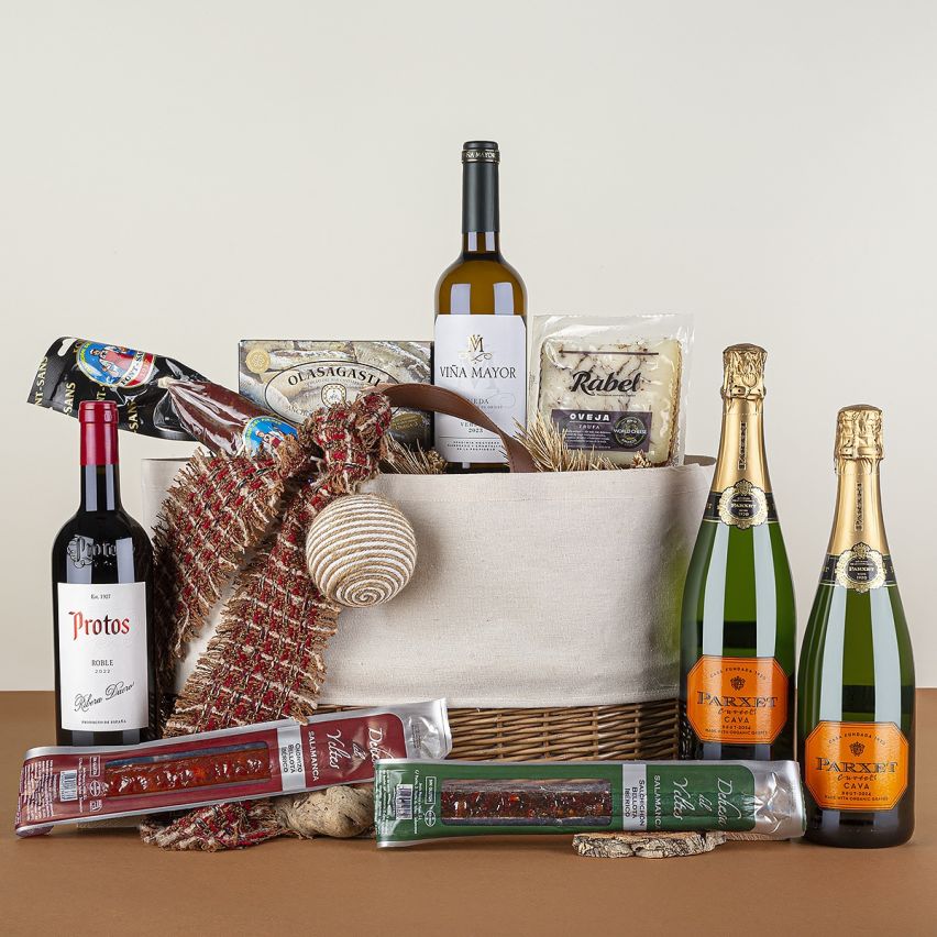 Cesta de Navidad Gourmet con Loncheados Manuel Guillén y Cava Codorniu