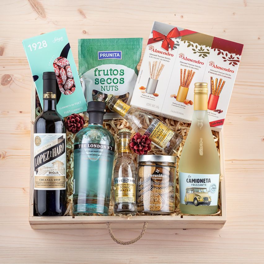 Estuche Navidad Gourmet con Vino, Ginebra y Tonica