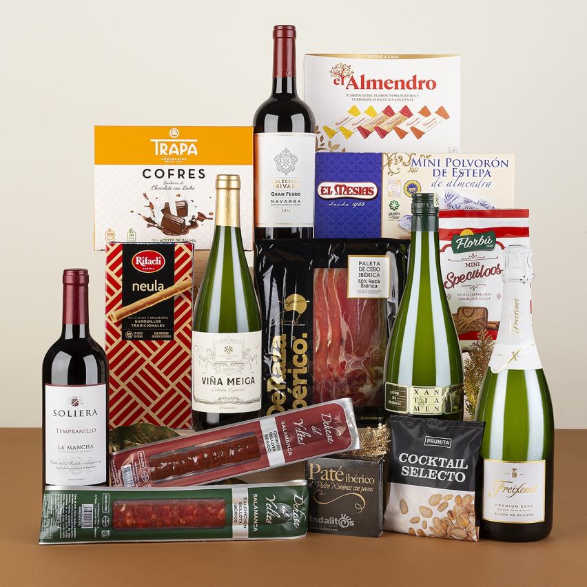 Lote de Navidad Gourmet con Cava Freixenet, Ibéricos y Licor de Hierbas