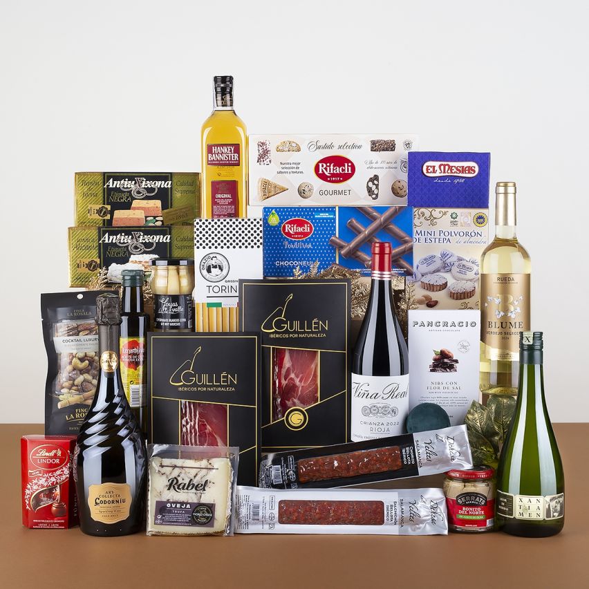 Lote de Navidad Premium con Whisky Escocés y Queso con Trufa