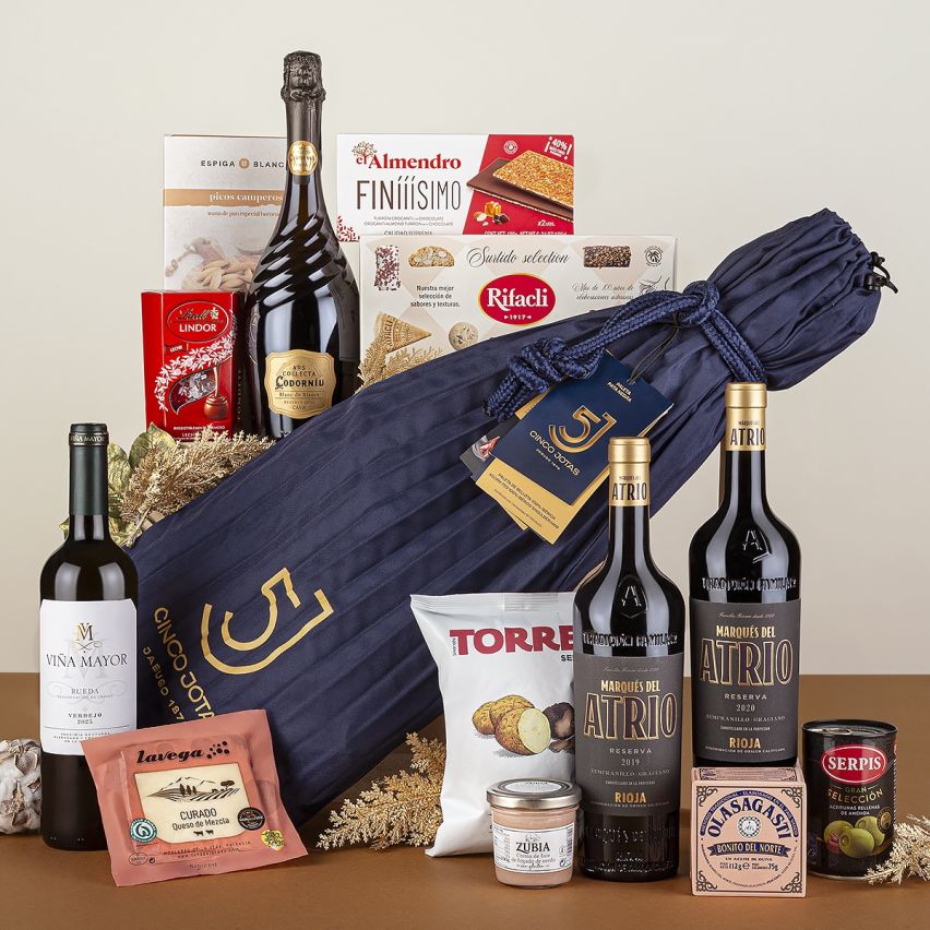 Lote de Navidad con Paleta de Bellota Cinco Jotas y Cava Gran Reserva