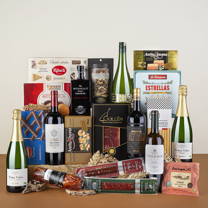 Lote de Navidad con Cava Ecológico, Ginebra y Embutidos Ibéricos