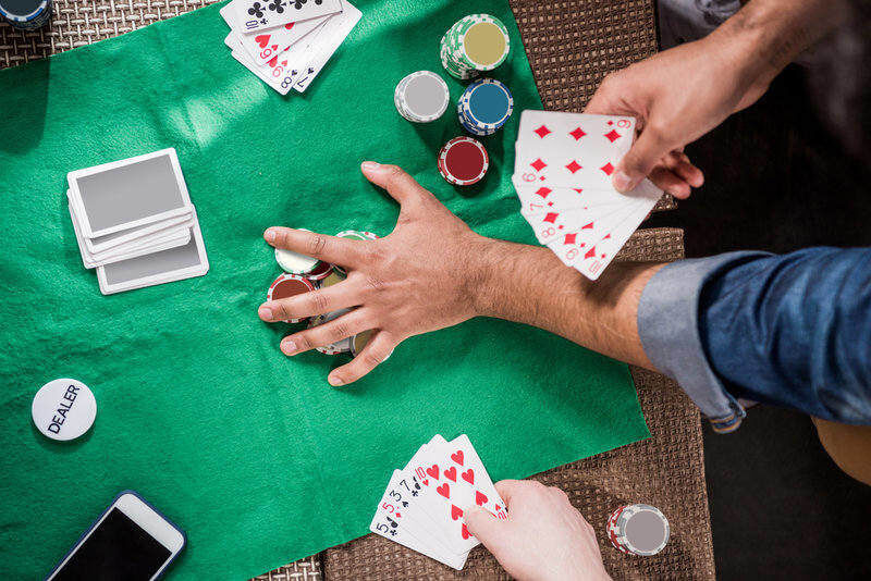 Trucos de póker para ser el mejor jugador | Miente y vencerás